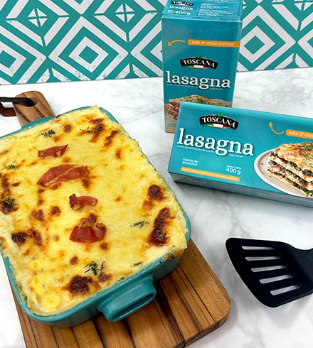 Lasaña blanca con relleno de espinaca