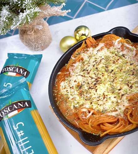 Spaghetti navideño con tocino